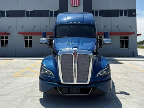 2023 KENWORTH T680 2023 KENWORTH T680 - image 2 of 6