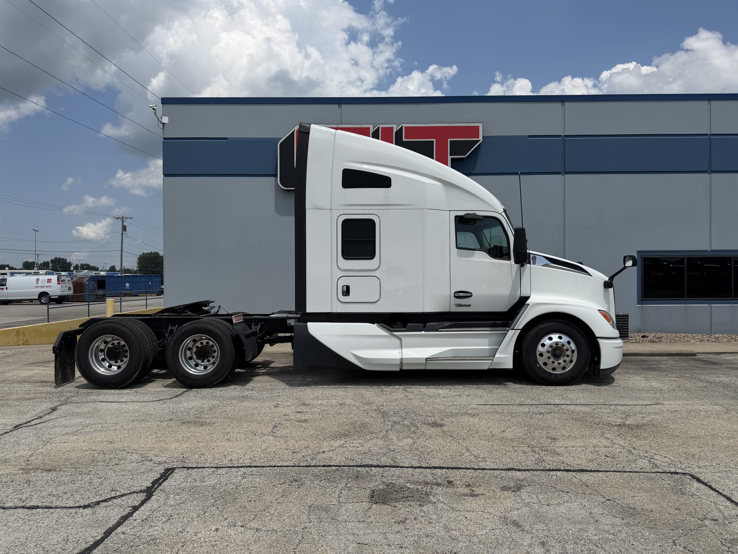 2023 KENWORTH T680 2023 KENWORTH T680 - image 5 of 6