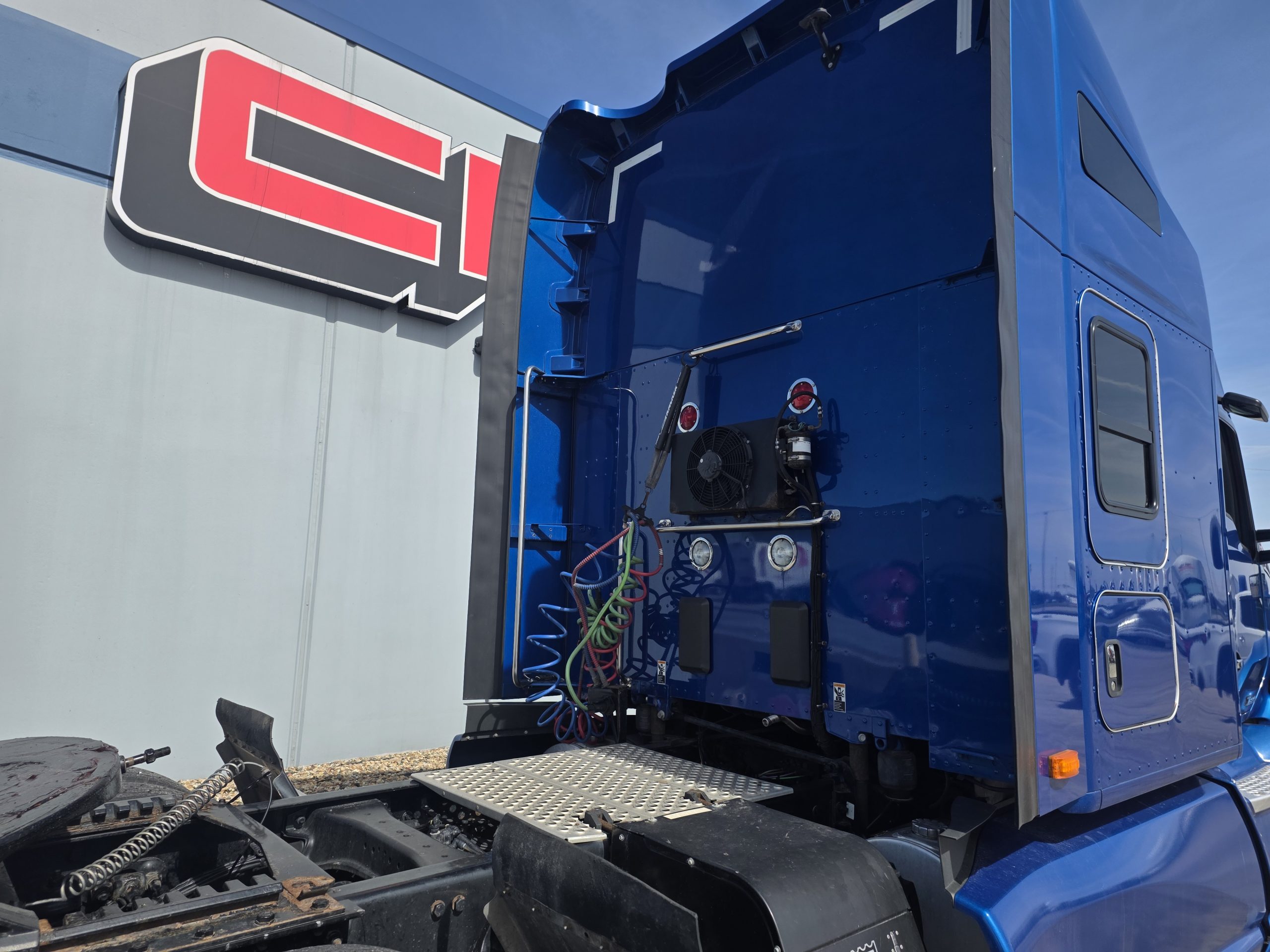 2019 KENWORTH T680 2019 KENWORTH T680 - image 5 of 6