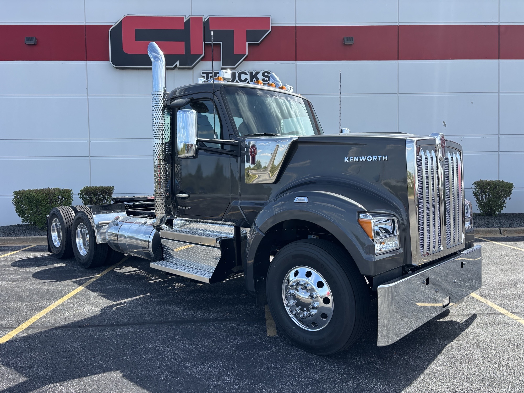 NEW 2027 KENWORTH W990 NEW 2027 KENWORTH W990 - image 3 of 6