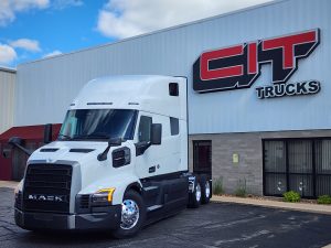 NEW 2027 MACK CXU SLEEPER - CIT TRUCKS