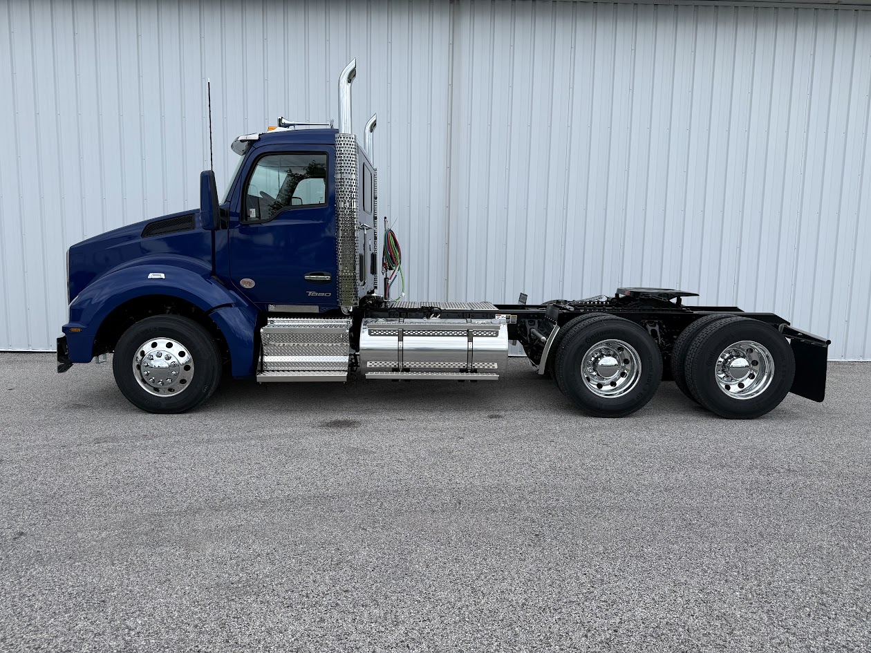 NEW 2027 KENWORTH T880 NEW 2027 KENWORTH T880 - image 6 of 6