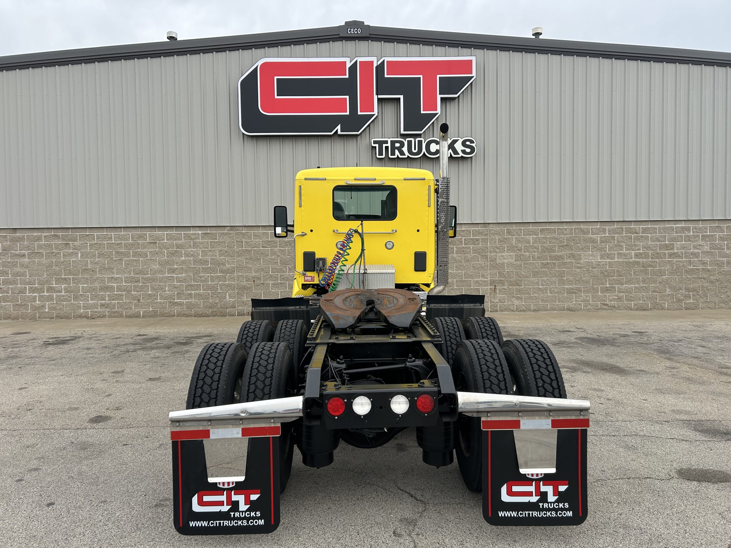 2016 KENWORTH T680 2016 KENWORTH T680 - image 5 of 6