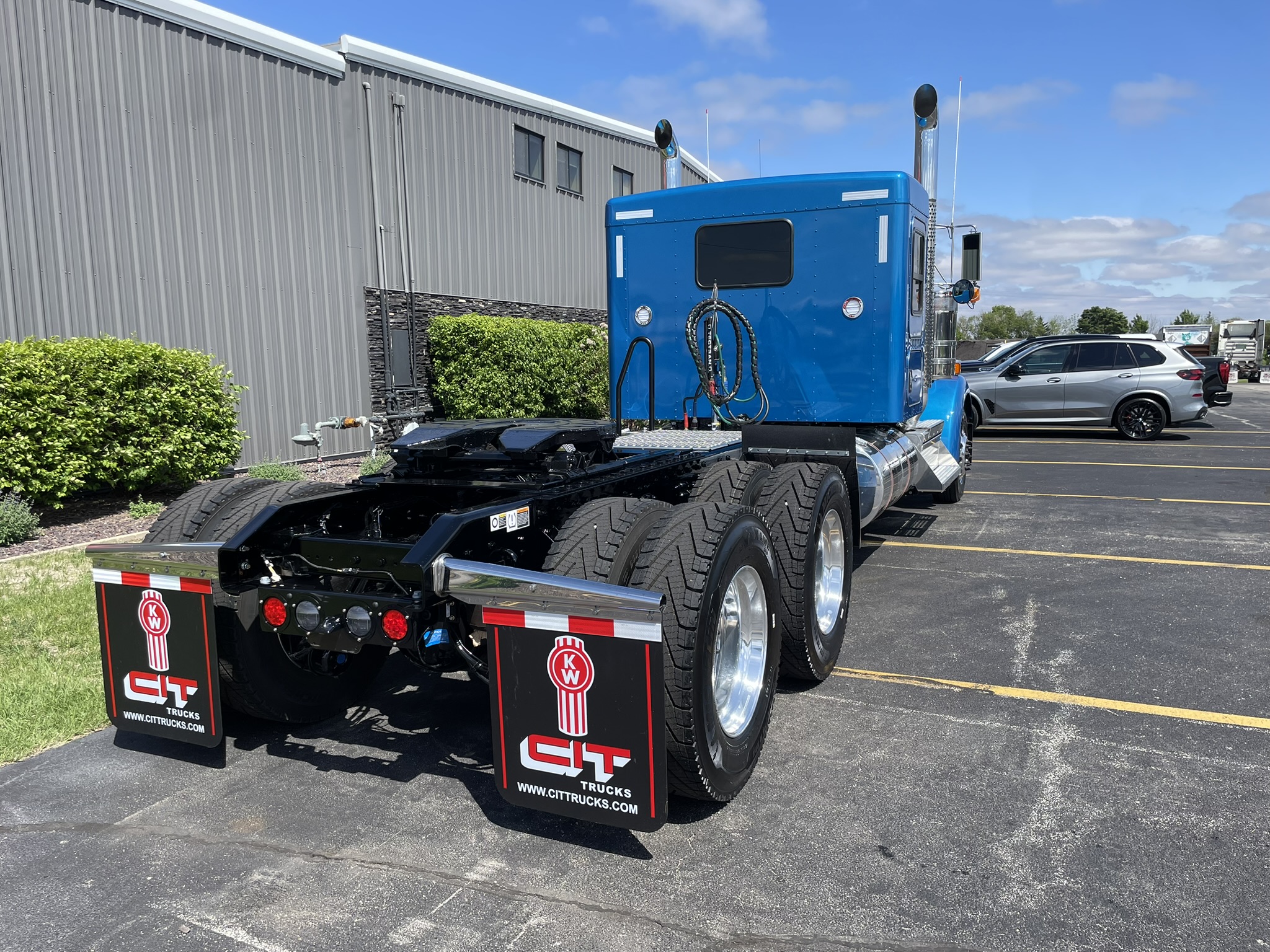 2027 KENWORTH W900 - image 5 of 6