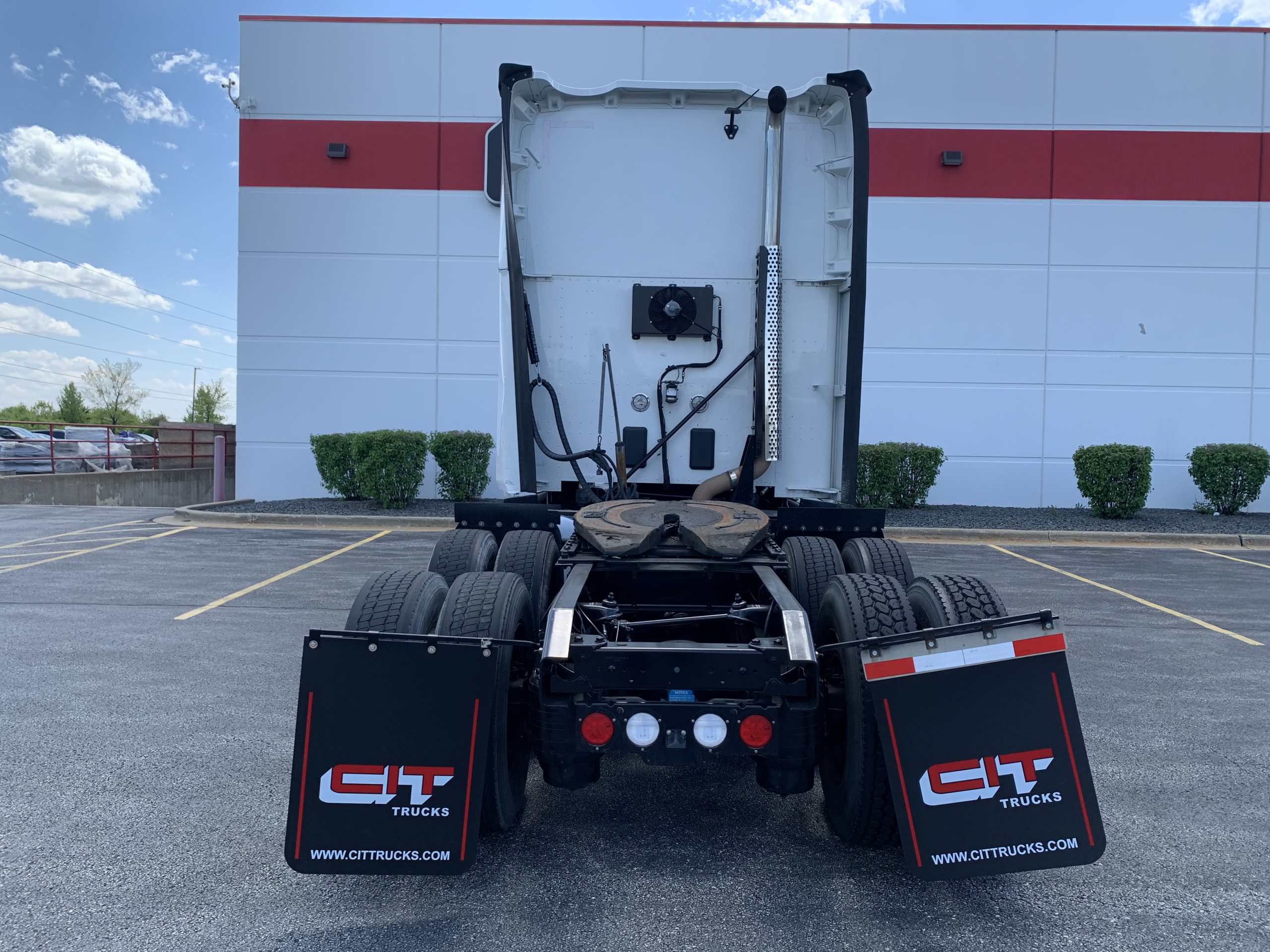 2022 KENWORTH T680 - image 6 of 6
