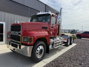 2027 MACK PINNACLE - CIT TRUCKS