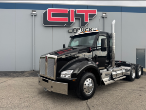 NEW 2027 KENWORTH T880 DAY CAB - CIT TRUCKS