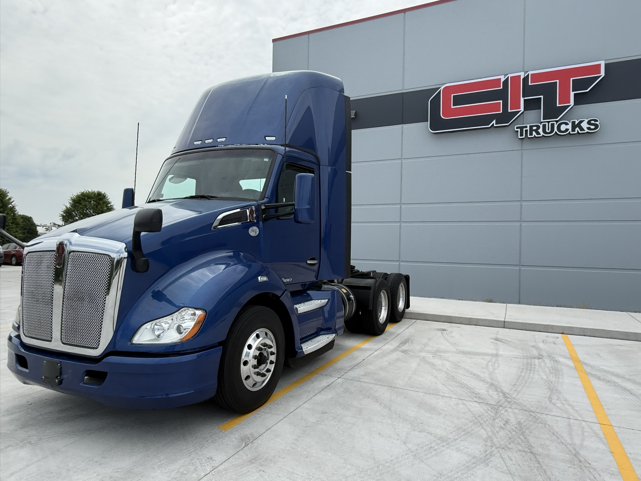 IMG_3934 2021 KENWORTH T680 - CIT TRUCKS