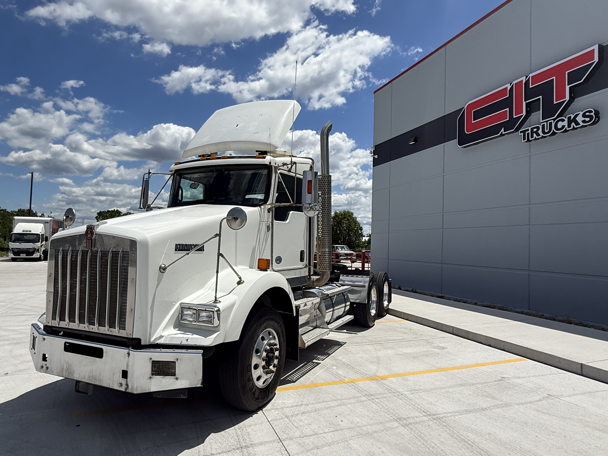 IMG_3995 USED 2017 KENWORTH T800 - CIT TRUCKS