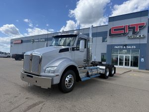 NEW 2027 KENWORTH T880 - CIT TRUCKS