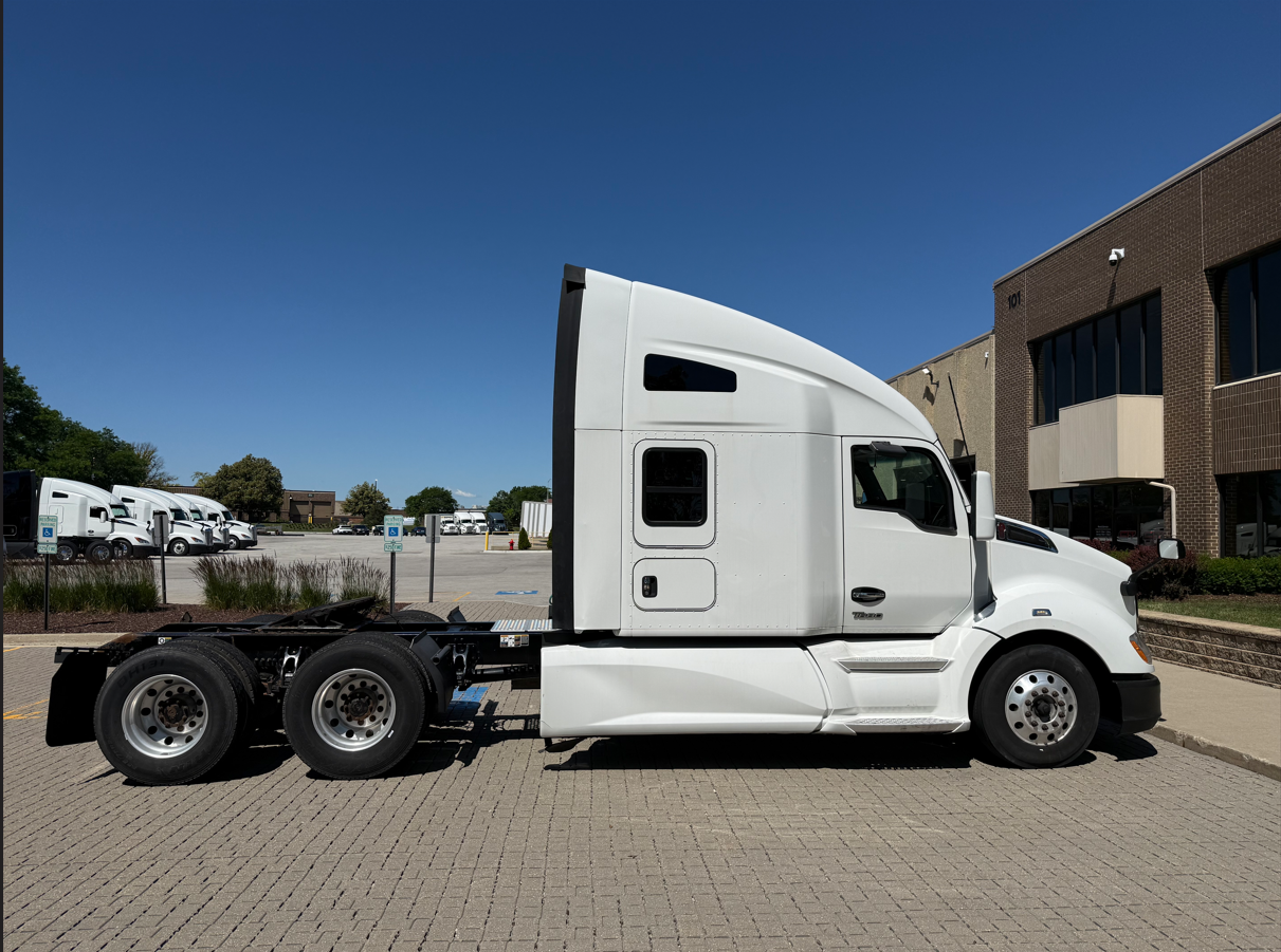 2022 KENWORTH T680 2022 KENWORTH T680 - image 4 of 6