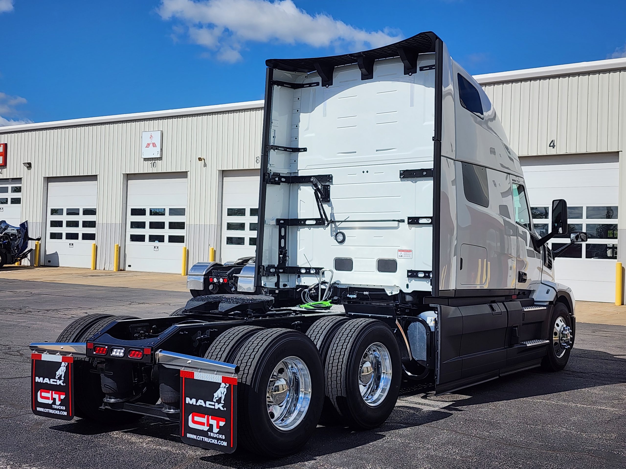NEW 2027 MACK CXU NEW 2027 MACK CXU - image 5 of 6