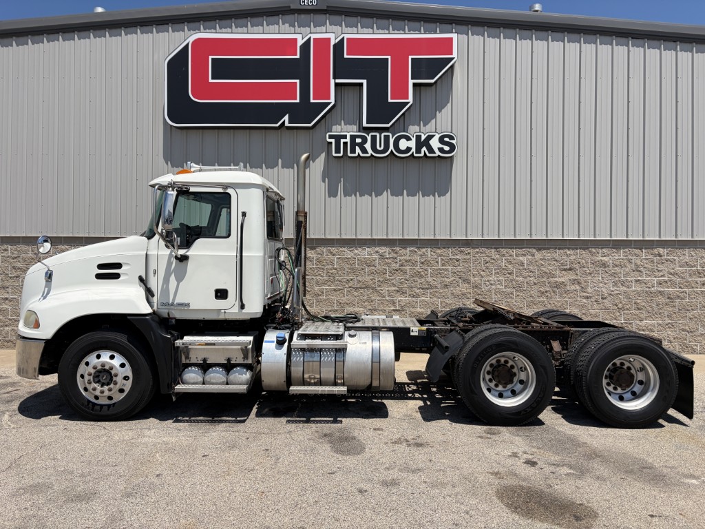 3 3