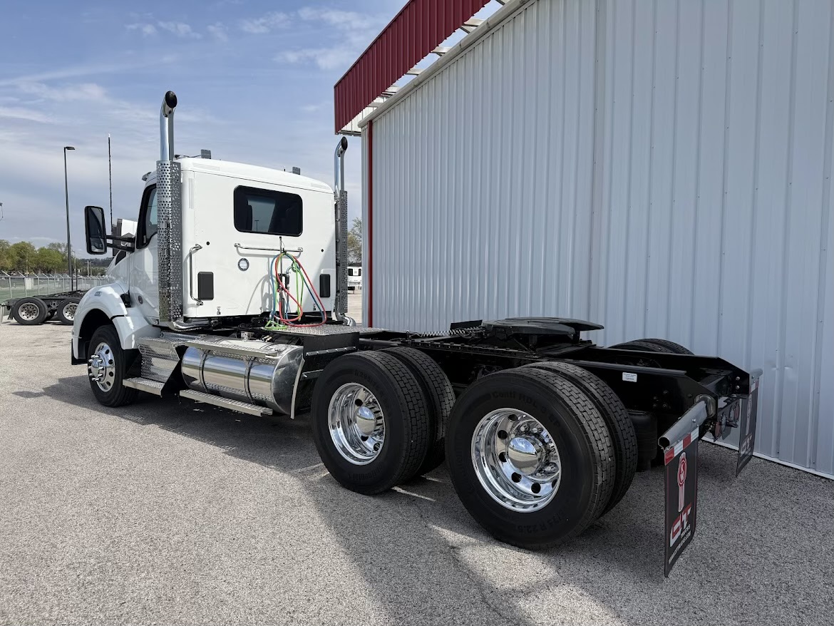 NEW 2027 KENWORTH T880 NEW 2027 KENWORTH T880 - image 5 of 6