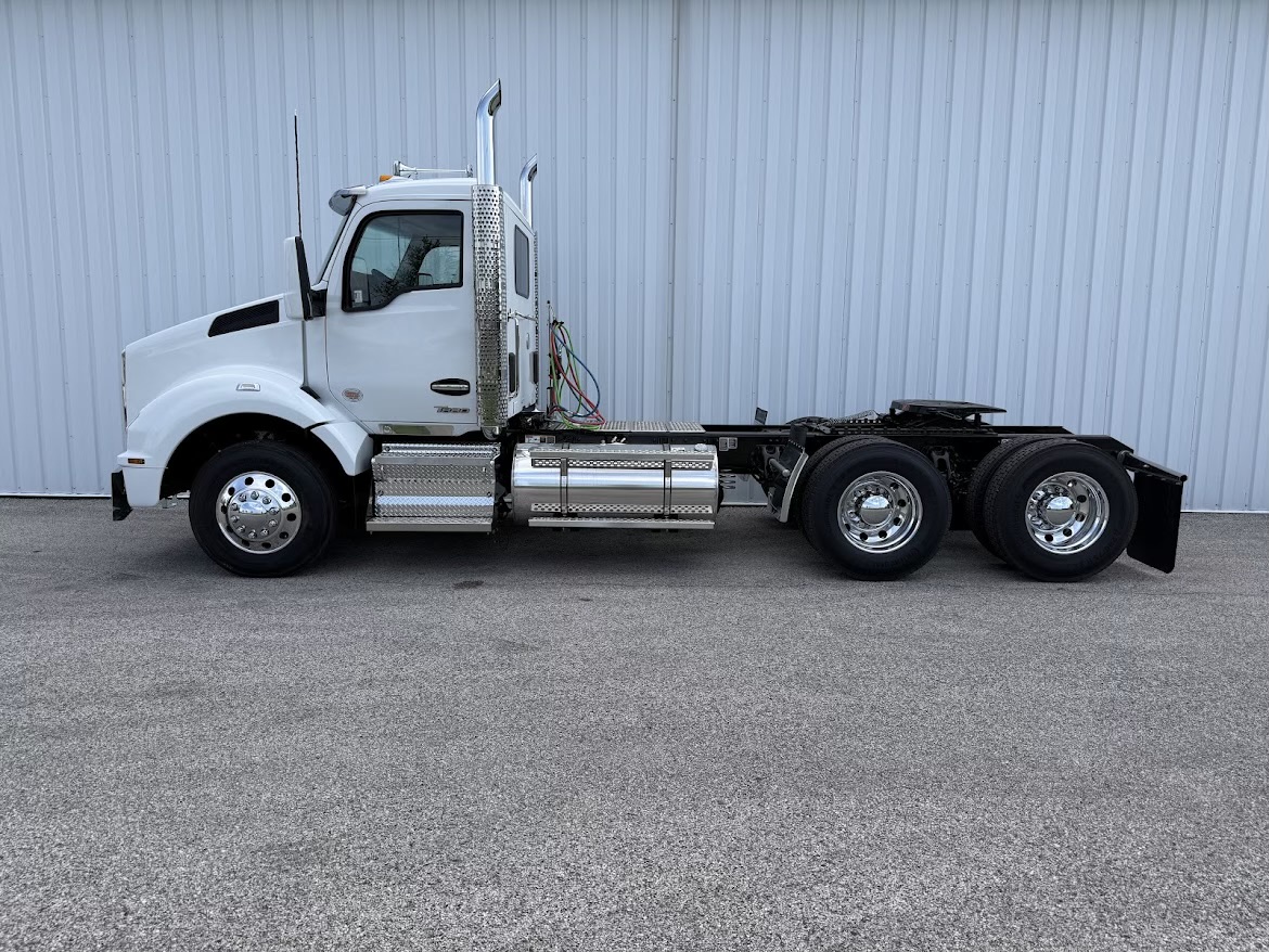 NEW 2027 KENWORTH T880 NEW 2027 KENWORTH T880 - image 6 of 6