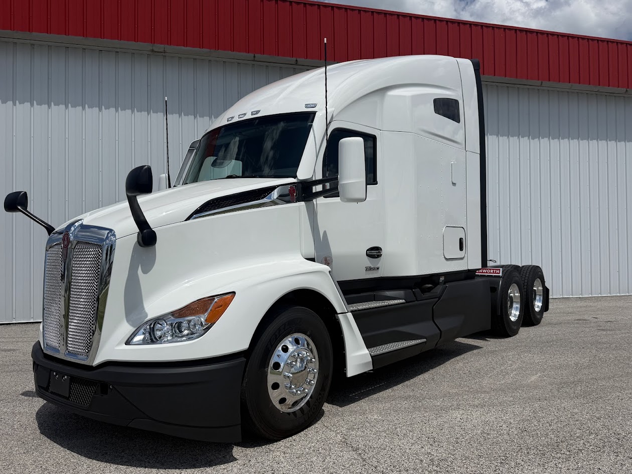 IMG_7219 NEW 2027 KENWORTH T680 SLEEPER - CIT TRUCKS