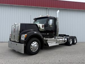 NEW 2027 MACK W990 DAY CAB- CIT TRUCKS