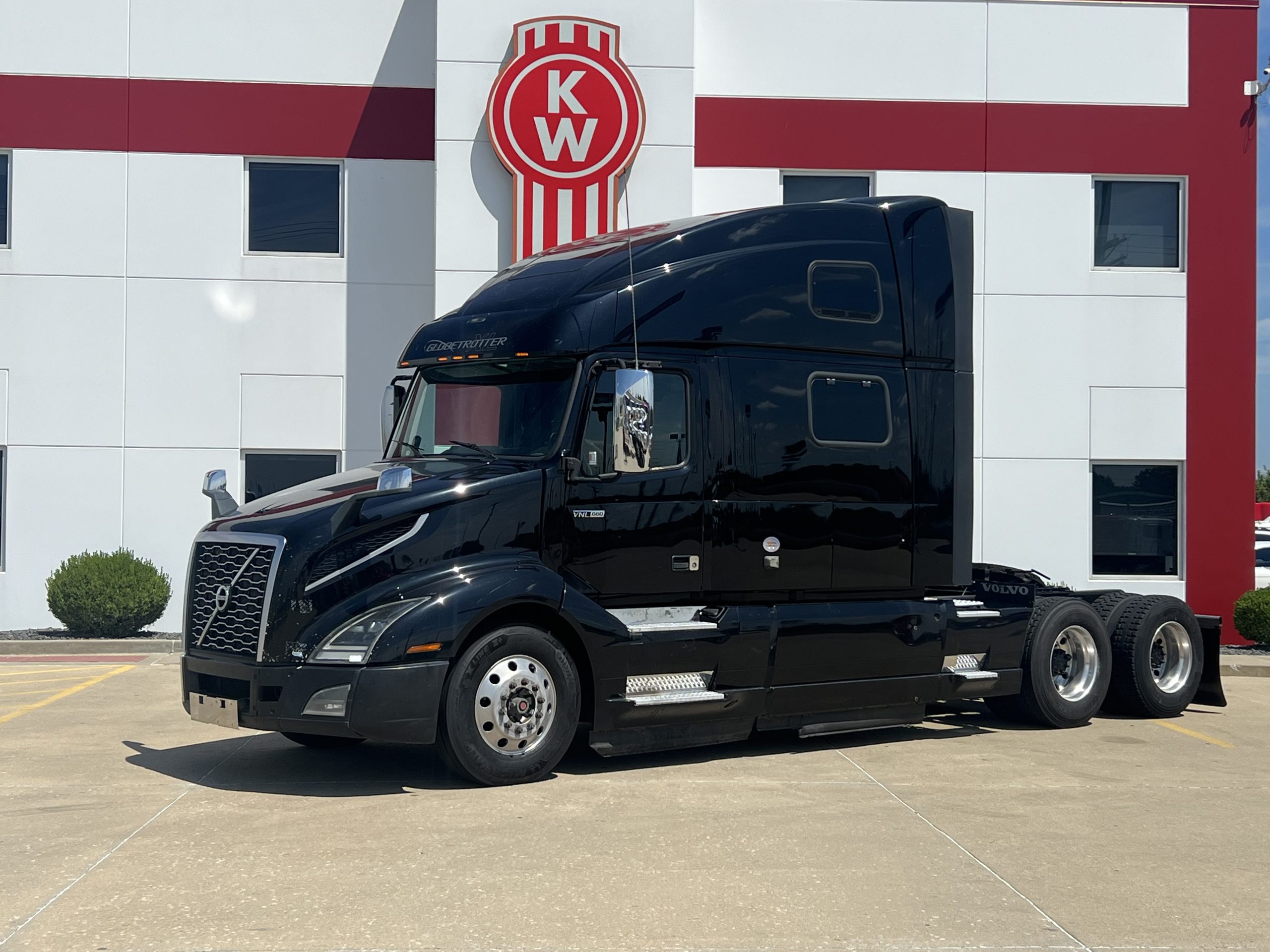 IMG_7419 2020 VOLVO VNL860 - CIT Truck