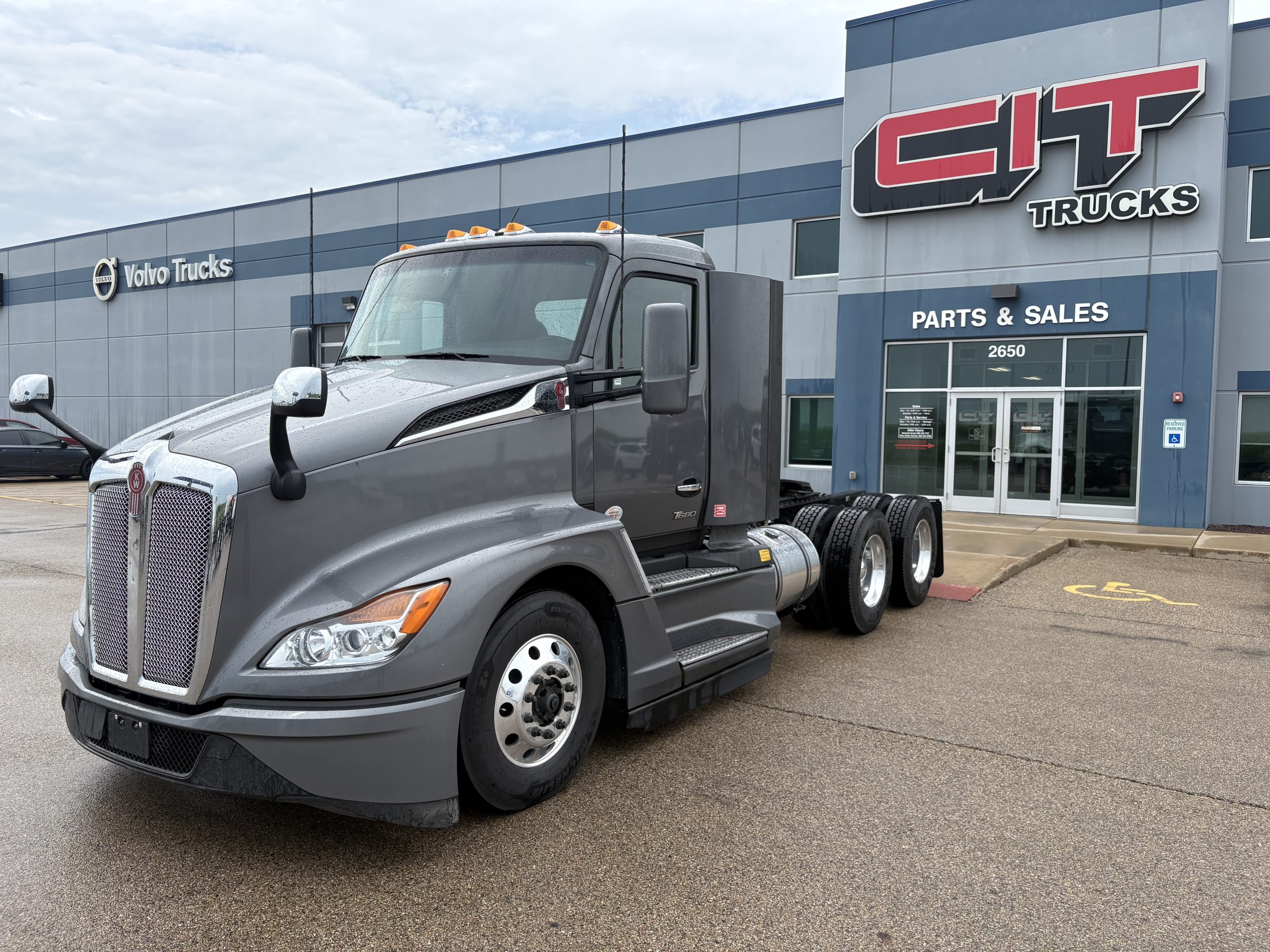 IMG_8799 2024 KENWORTH T680 - CIT Trucks