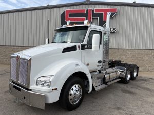 2027 KENWORTH T880 - CIT Trucks