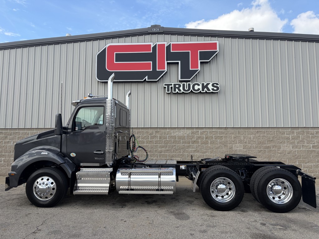 NEW 2027 KENWORTH T880 - image 5 of 6