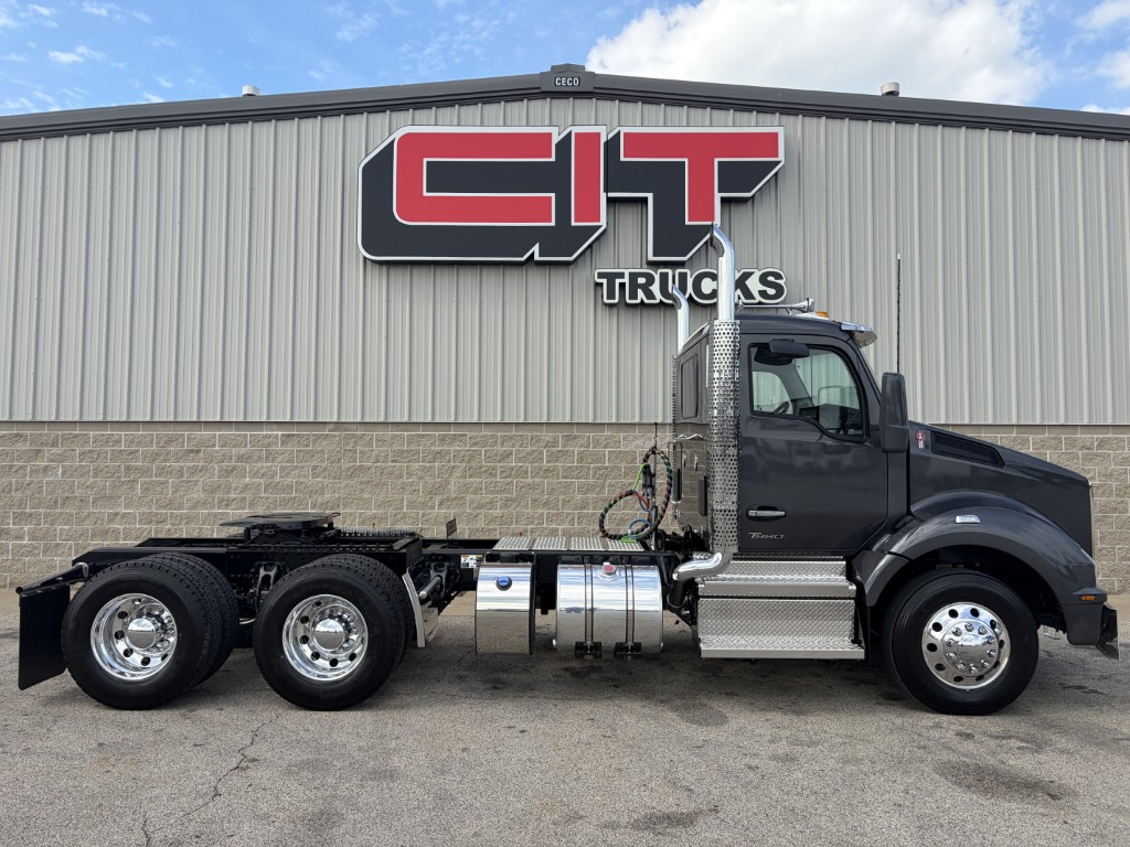 NEW 2027 KENWORTH T880 - image 4 of 6