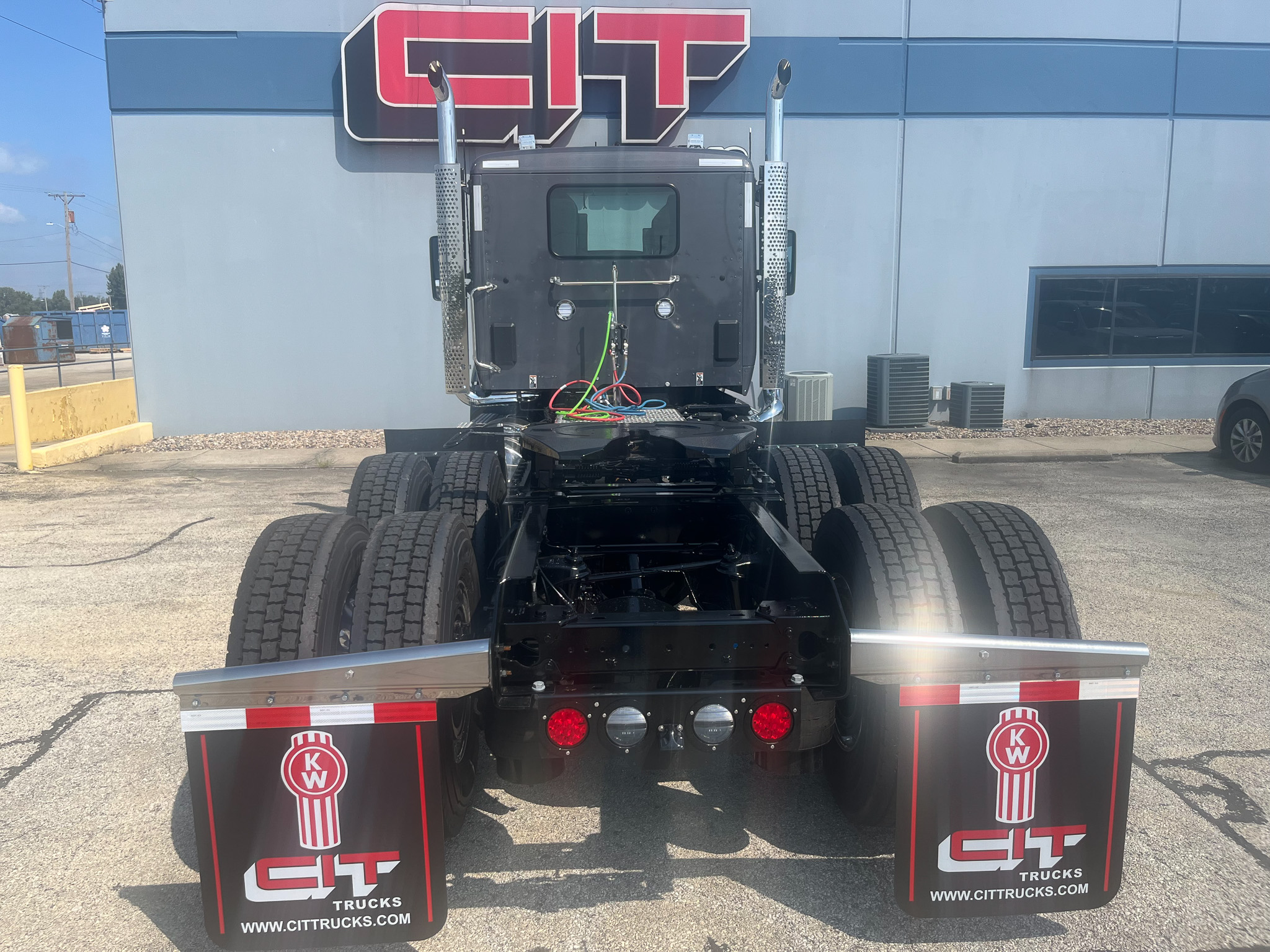 NEW 2027 KENWORTH T880 - image 5 of 6