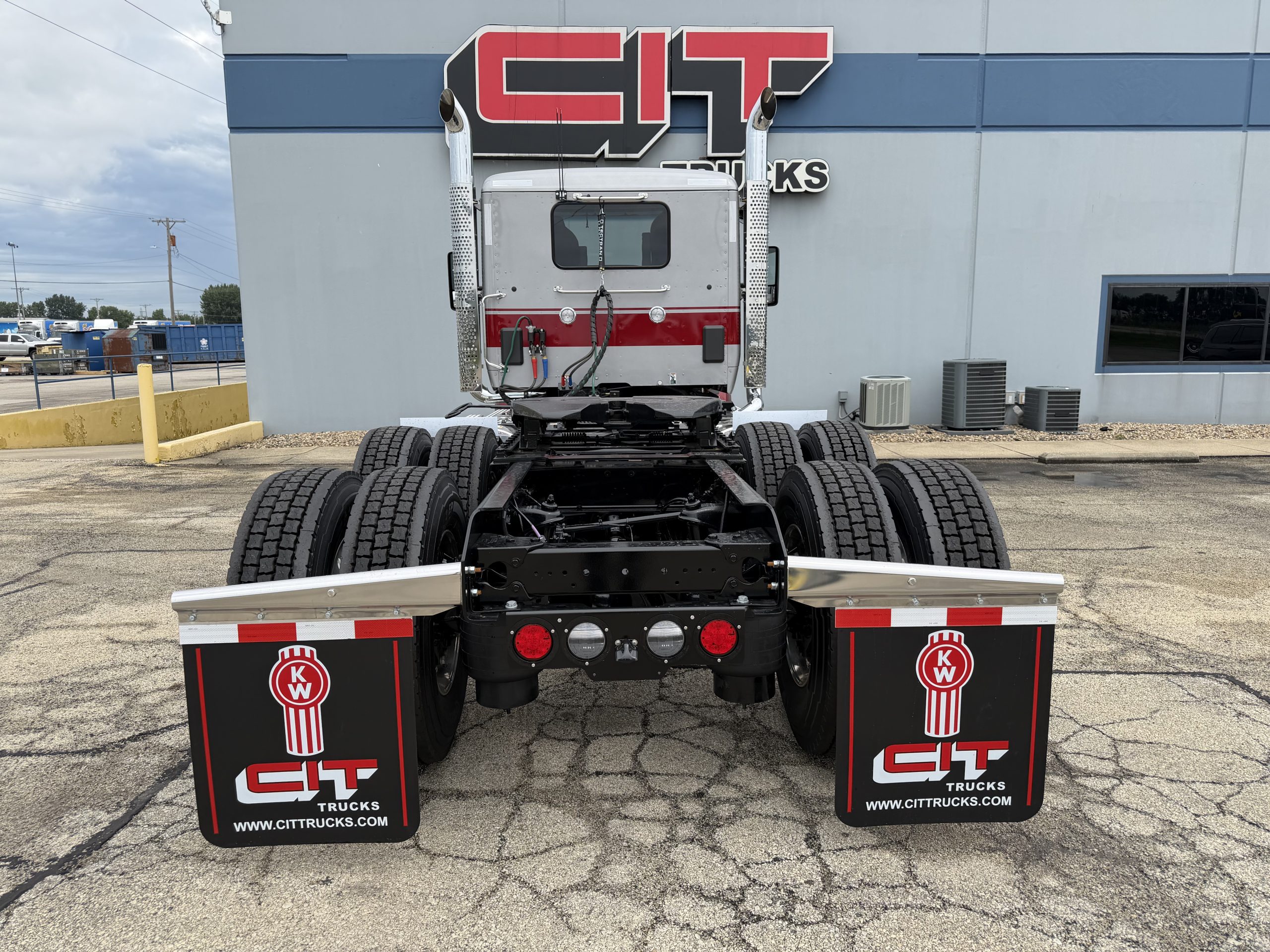 NEW 2027 Kenworth W990 NEW 2027 Kenworth W990 - image 6 of 6