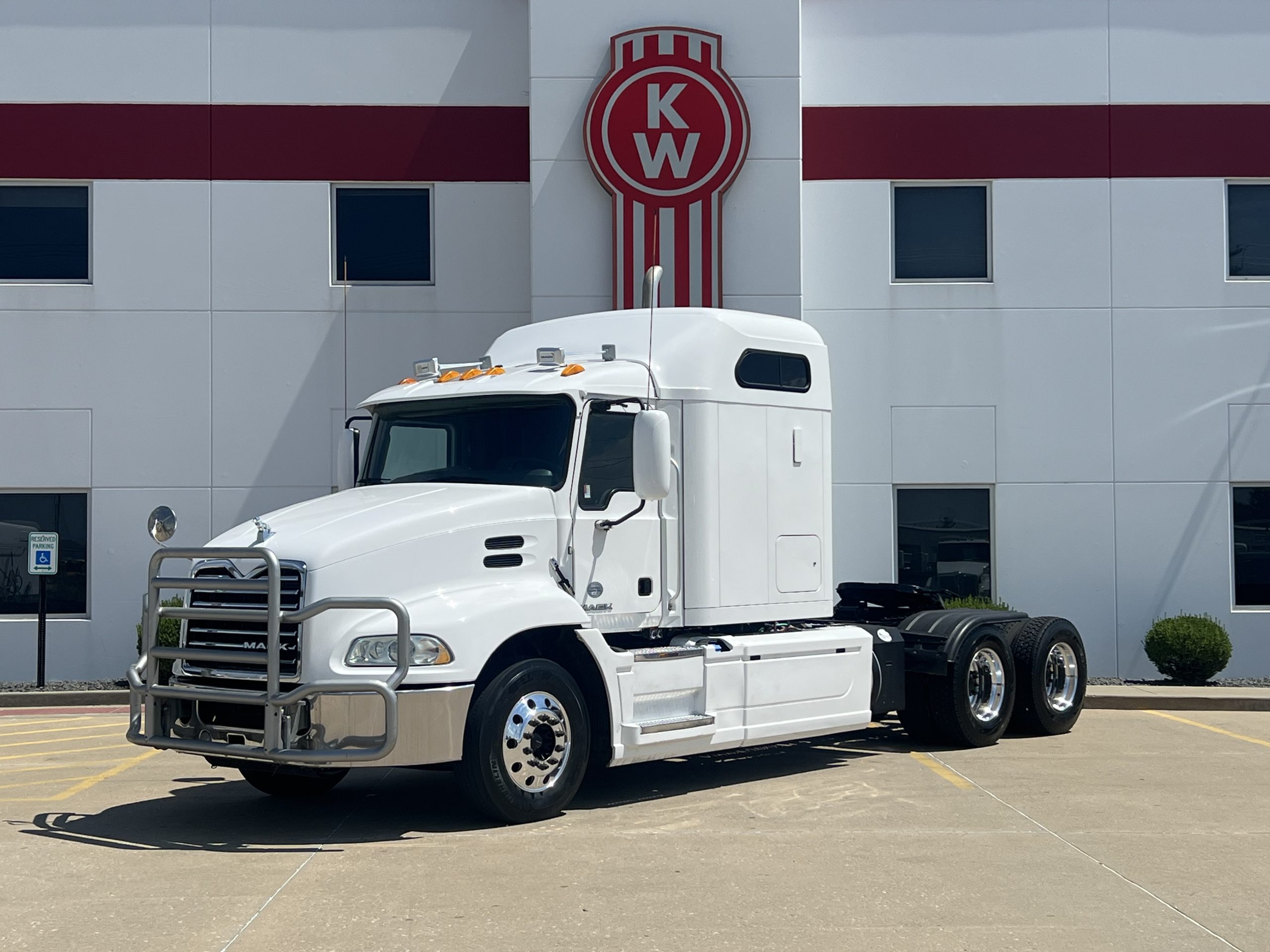 2019 MACK CXU 613 2019 MACK CXU 613 - image 1 of 6
