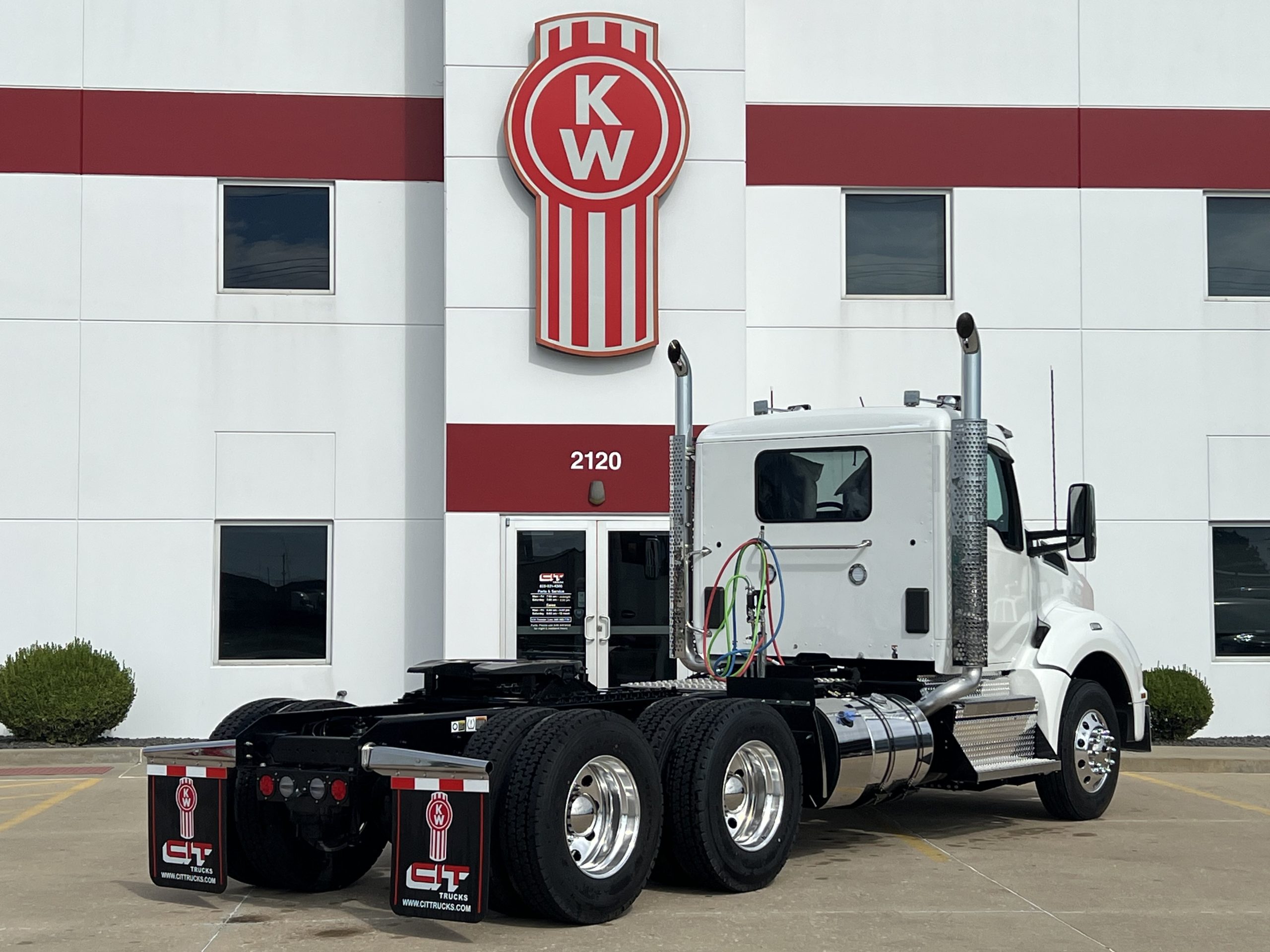 NEW 2027 KENWORTH T880 NEW 2027 KENWORTH T880 - image 5 of 6