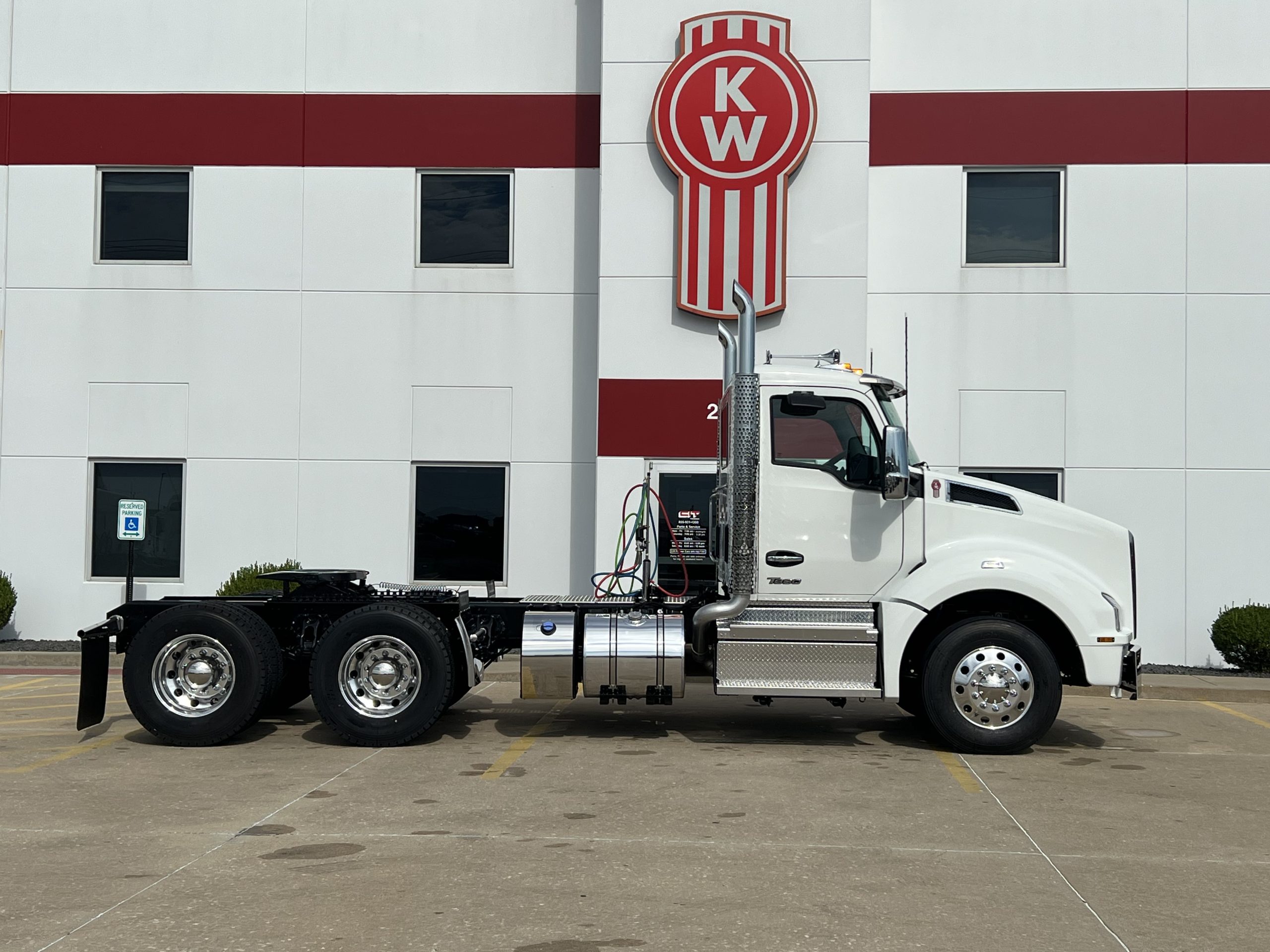 NEW 2027 KENWORTH T880 NEW 2027 KENWORTH T880 - image 4 of 6
