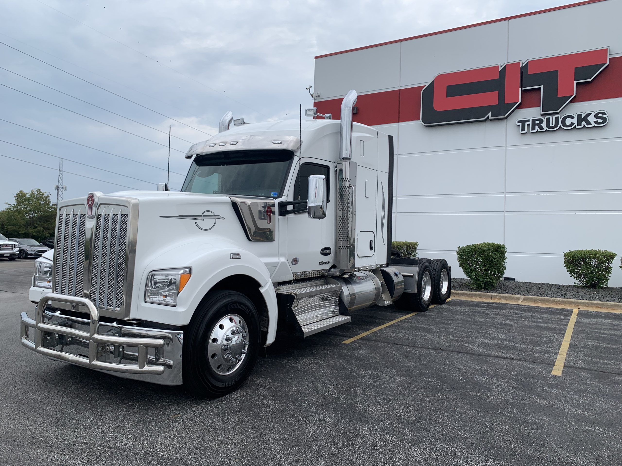 2024 KENWORTH W990 - image 1 of 6