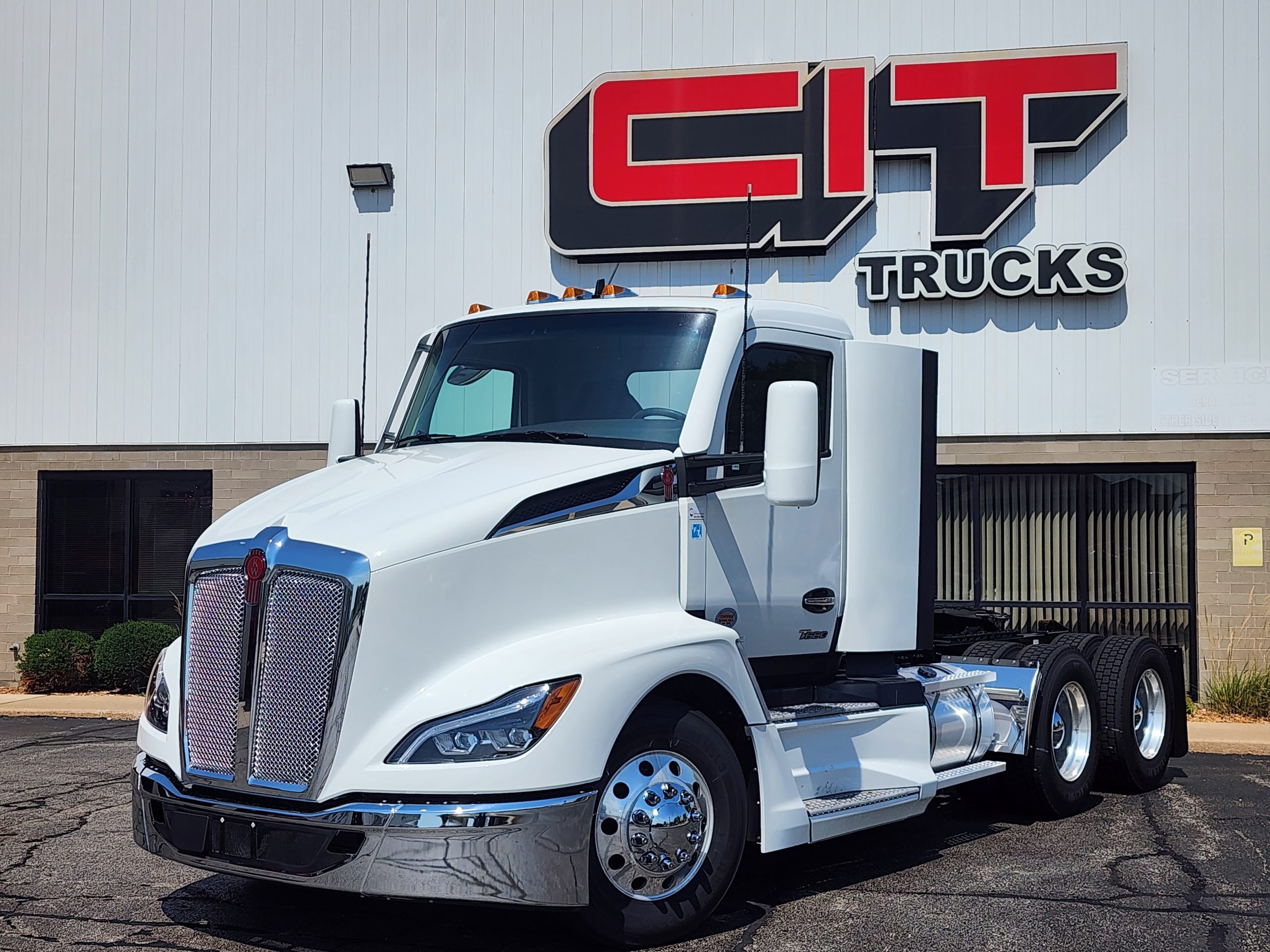 20260901_130528 2025 KENWORTH T680 - CIT Trucks