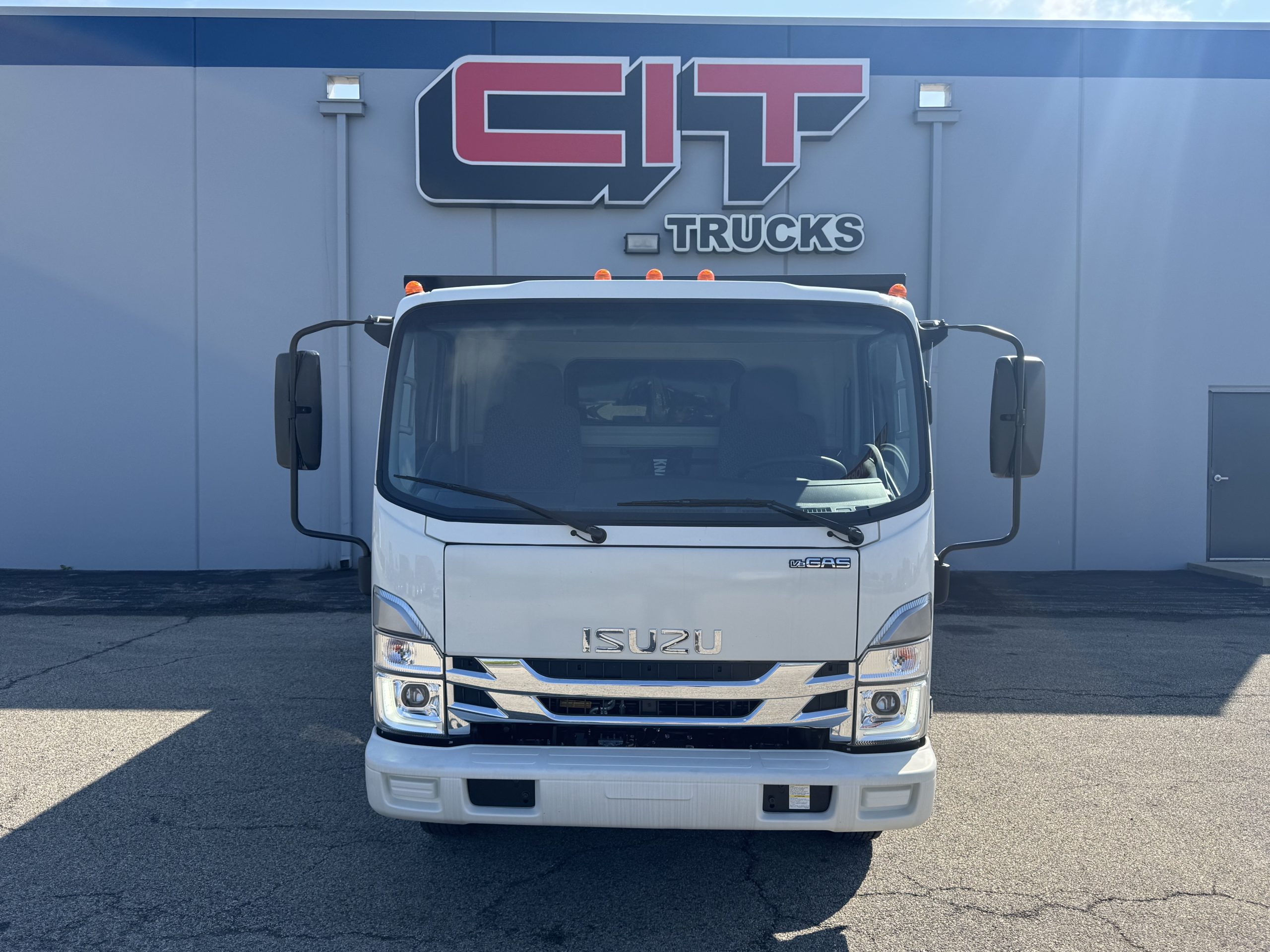 NEW 2026 ISUZU NPRHD NEW 2026 ISUZU NPRHD - image 2 of 6