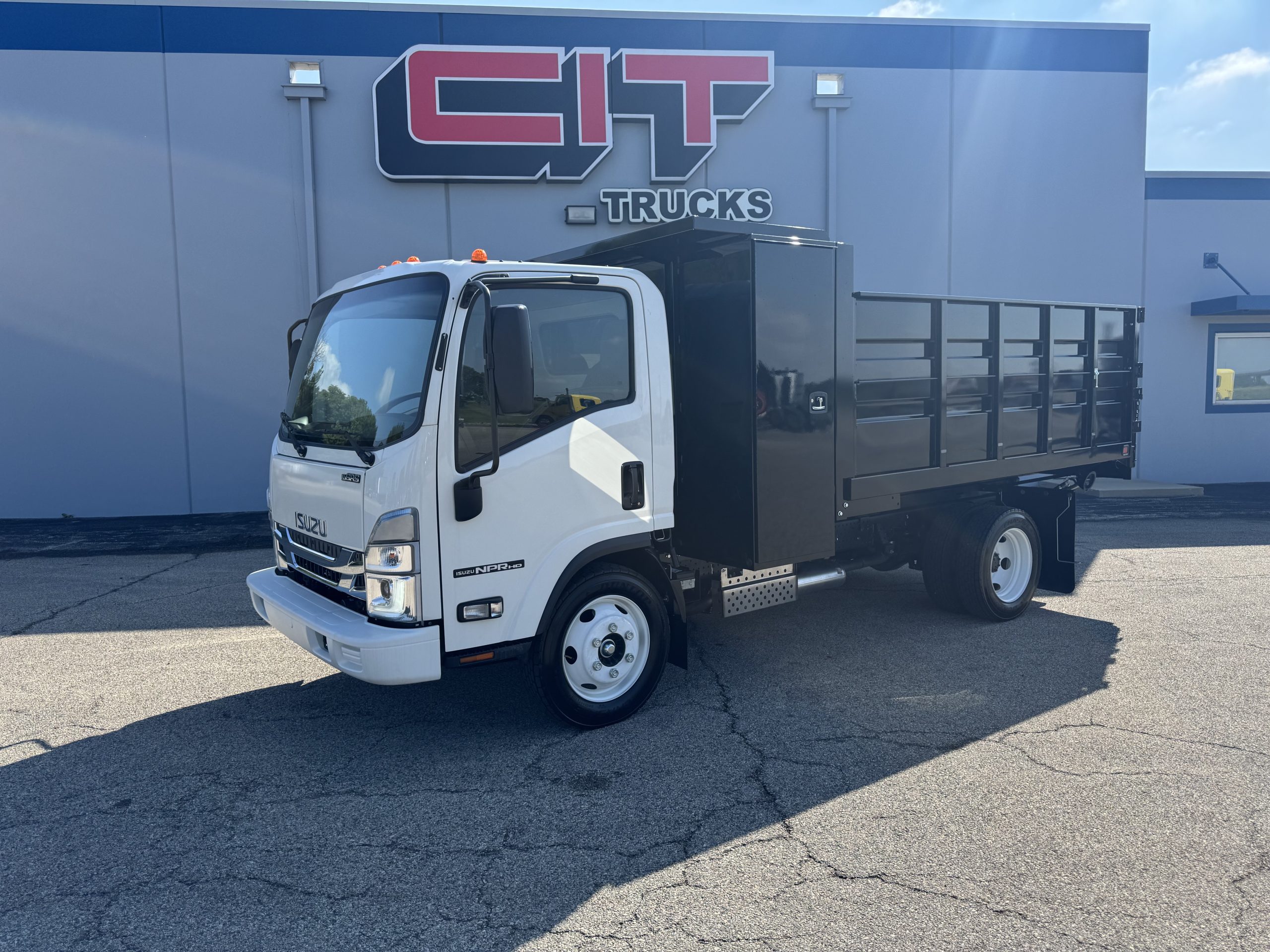 NEW 2026 ISUZU NPRHD NEW 2026 ISUZU NPRHD - image 1 of 6