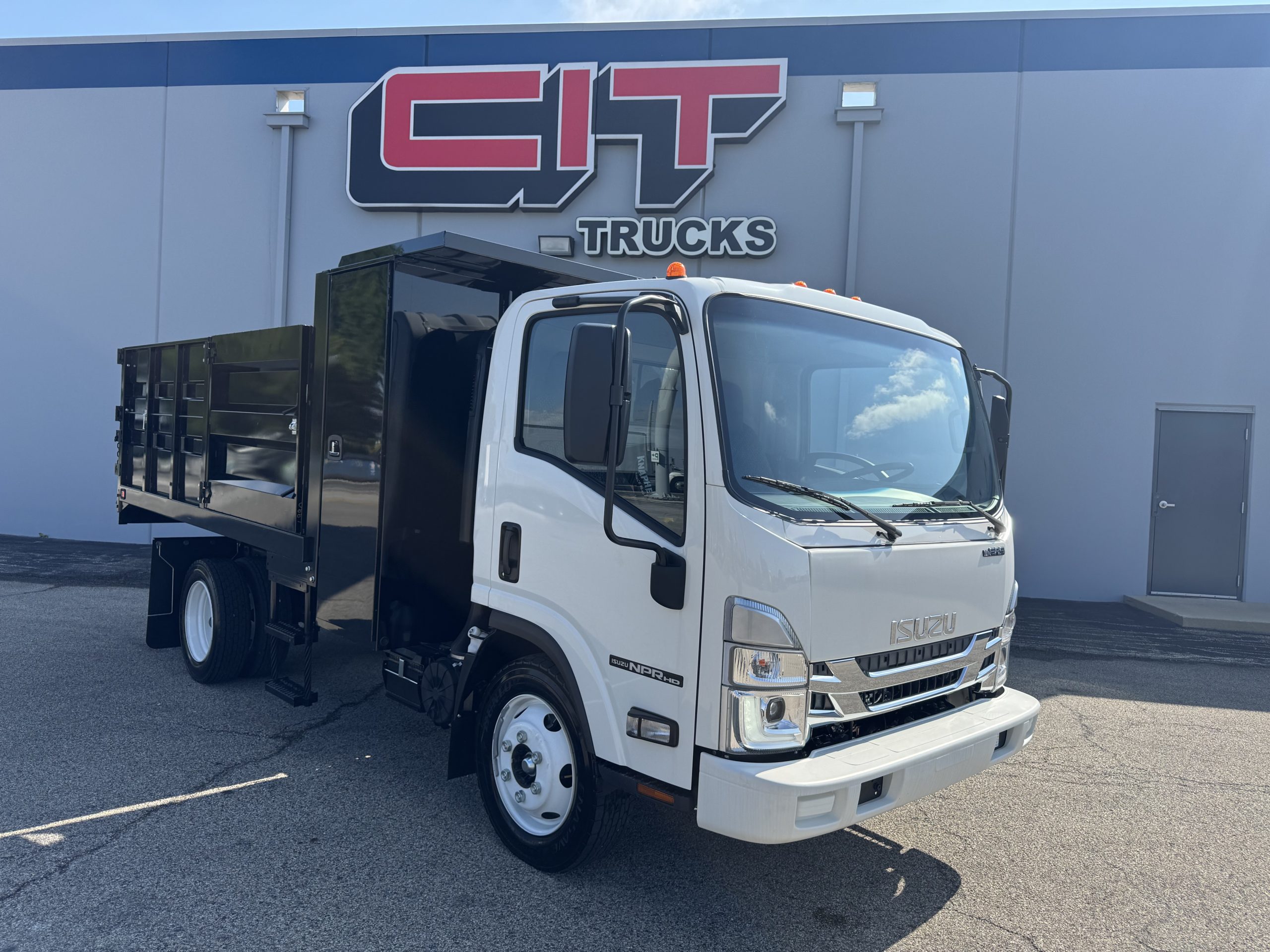 NEW 2026 ISUZU NPRHD NEW 2026 ISUZU NPRHD - image 3 of 6
