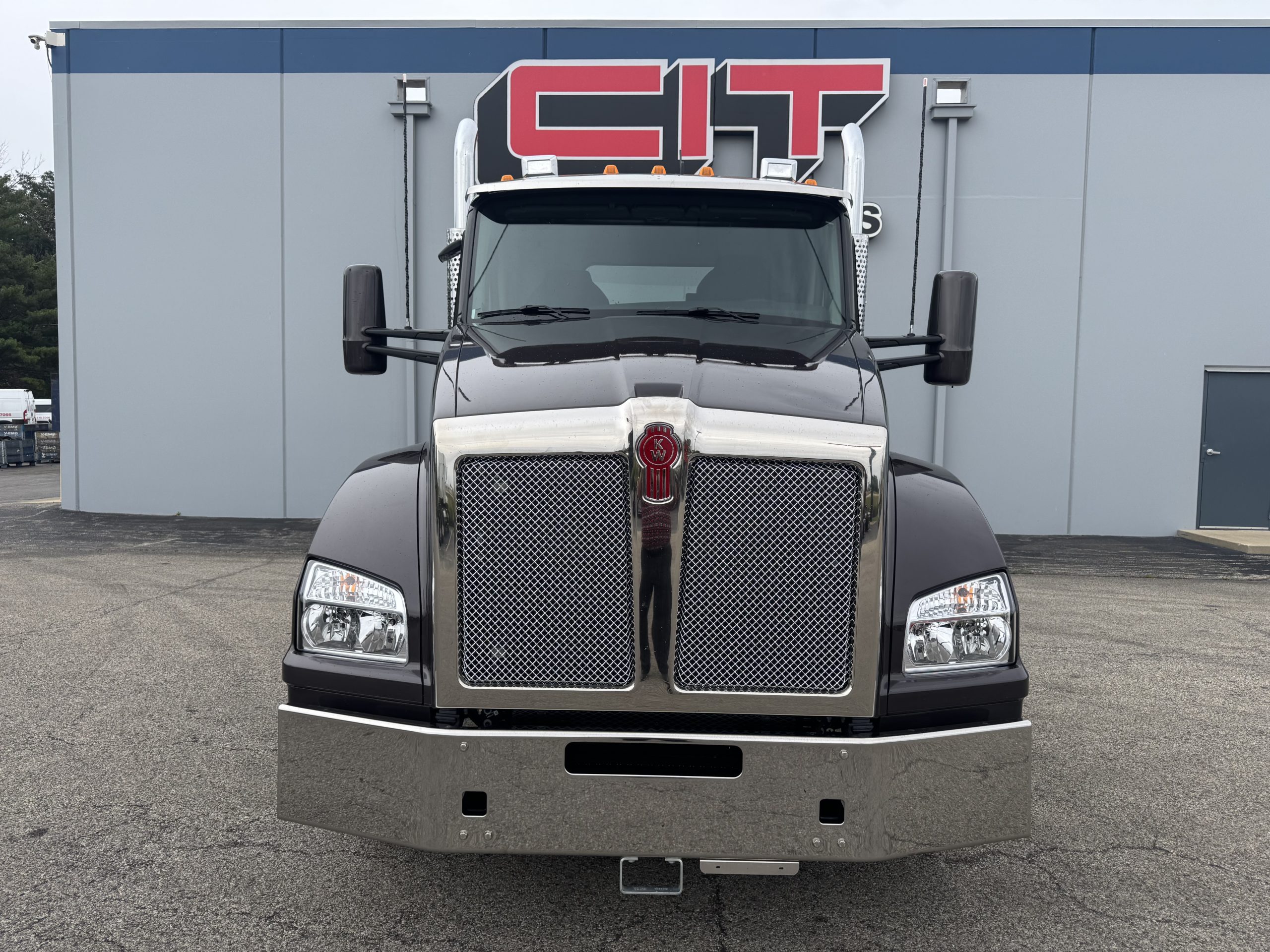 2027 KENWORTH T880 2027 KENWORTH T880 - image 2 of 6