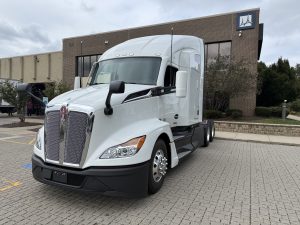NEW 2027 KENWORTH T680 - CIT Trucks