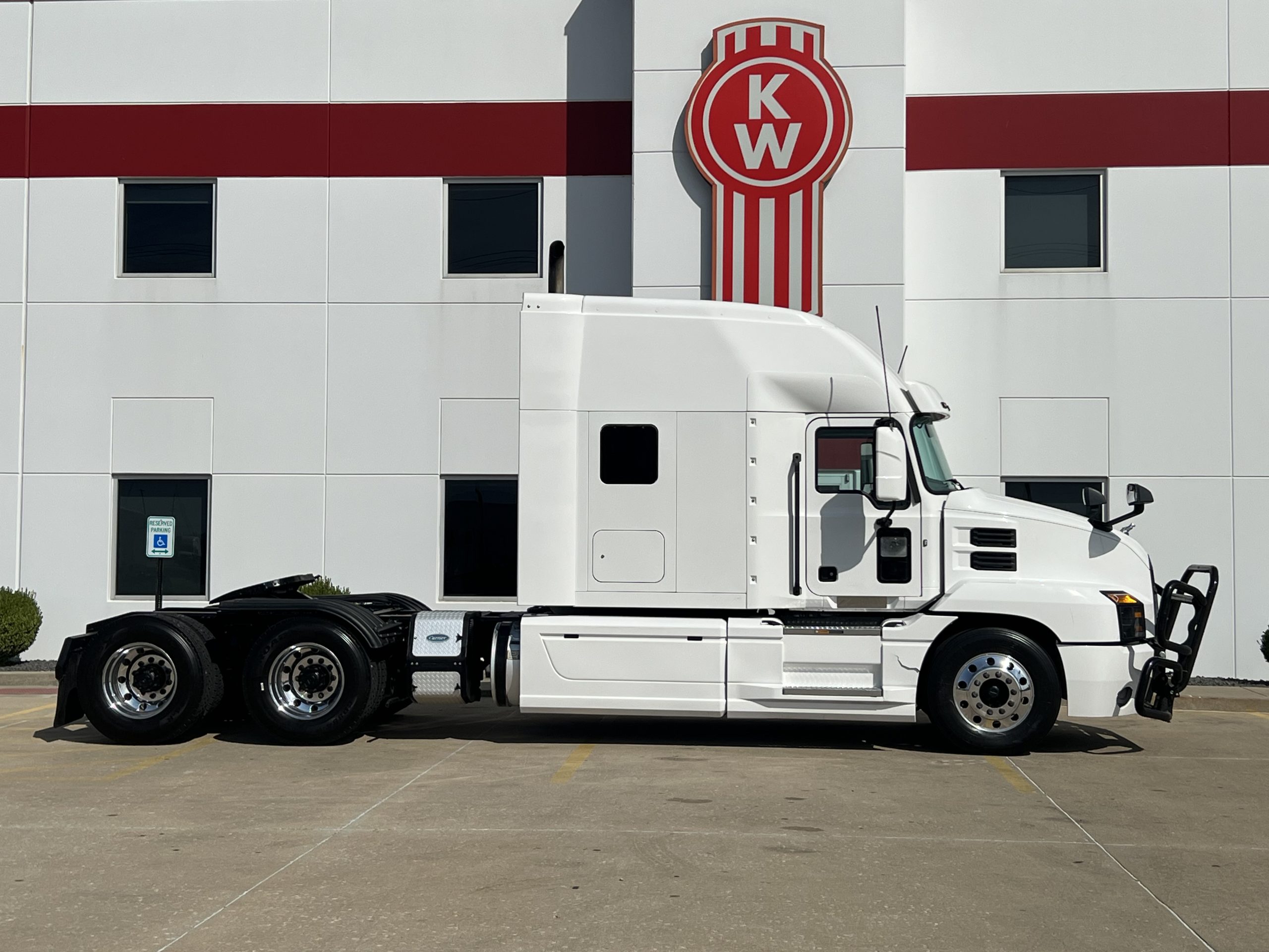 2019 MACK ANTHEM - image 4 of 6