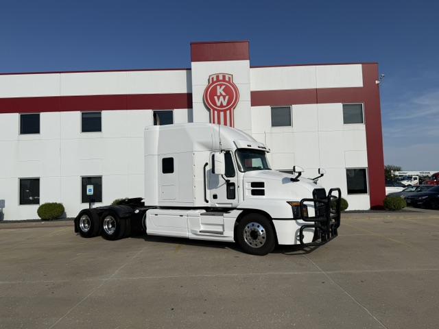 2019 MACK AN64T - image 3 of 6