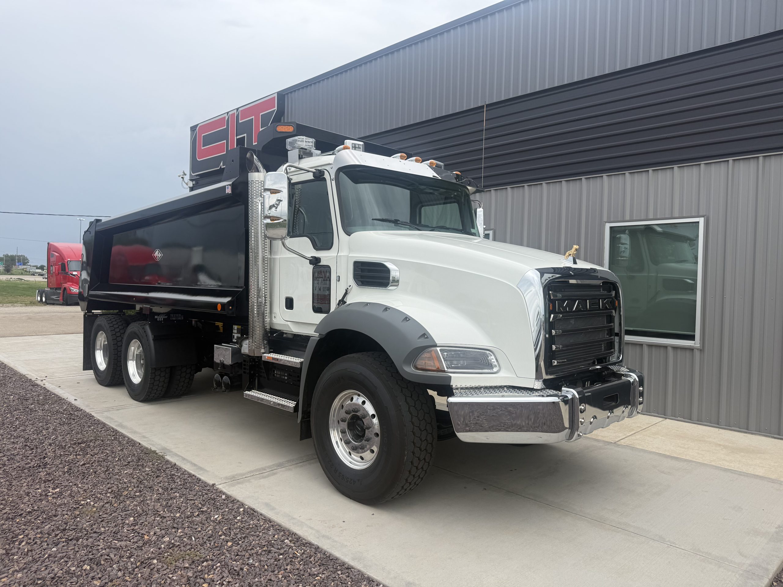 NEW 2027 MACK GRANITE NEW 2027 MACK GRANITE - image 3 of 6