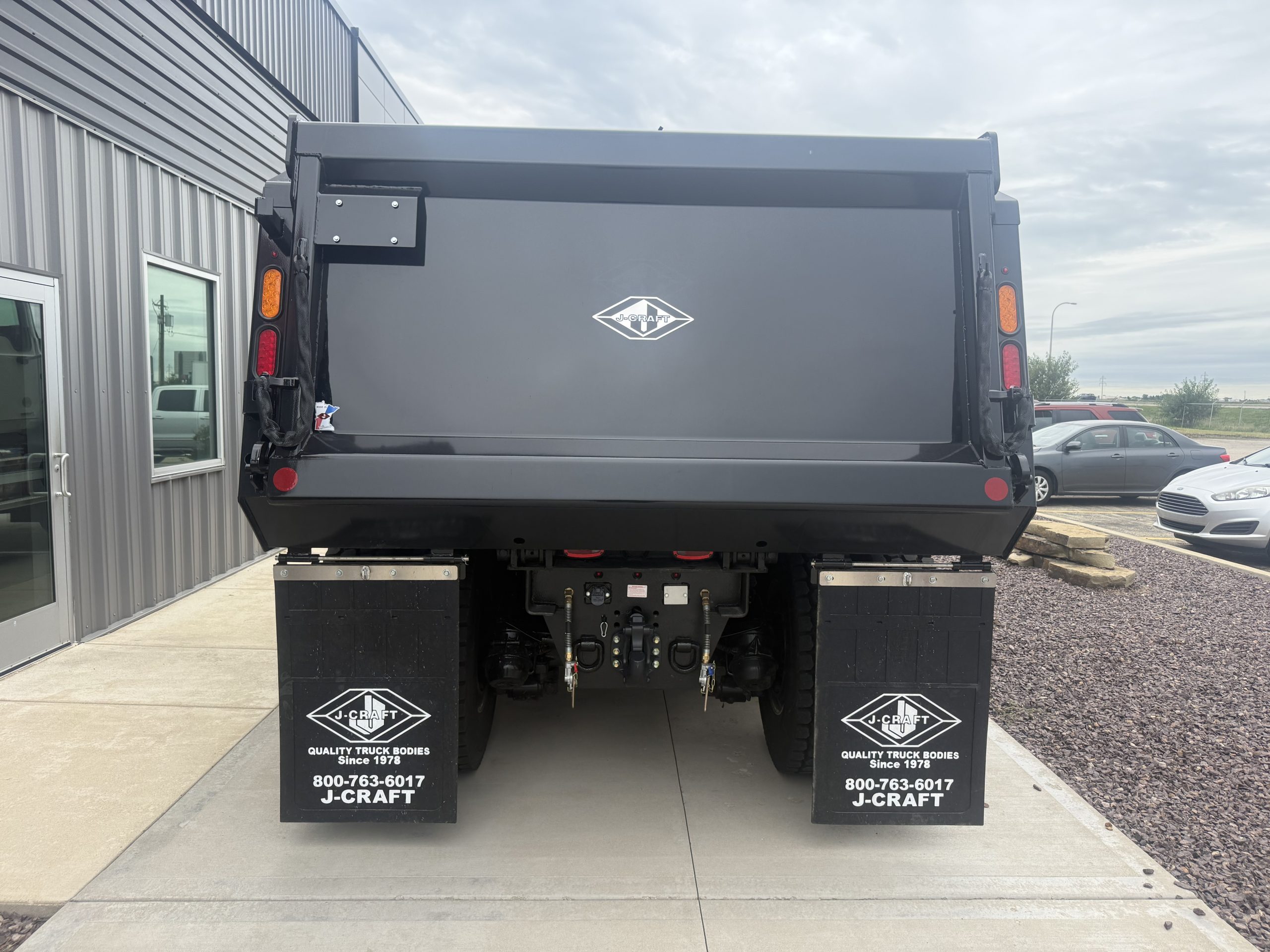 NEW 2027 MACK GRANITE NEW 2027 MACK GRANITE - image 6 of 6