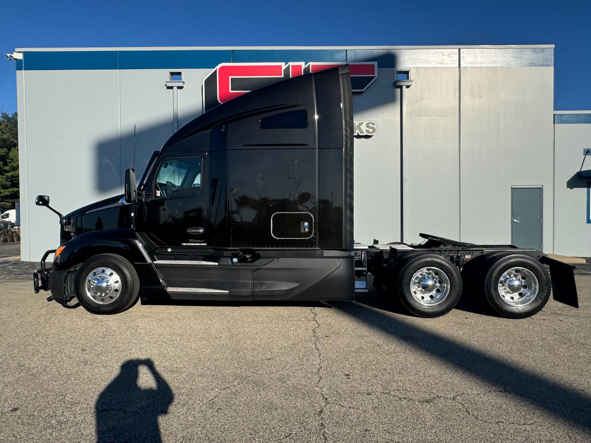 2023 KENWORTH T680 - image 6 of 6